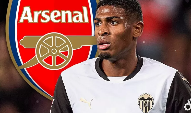 Arsenal Resmi Rekrut Bek Muda Cristhian Mosquera dari Valencia, Belanja Musim Panas Tembus £140 Juta