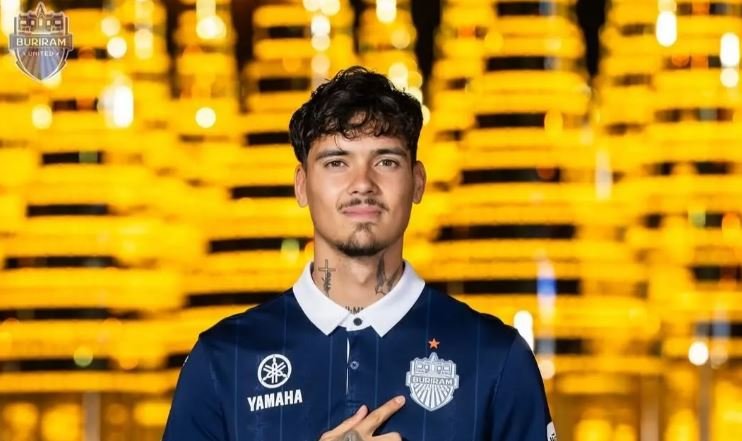 Shayne Pattynama Resmi Gabung Buriram United Thailand