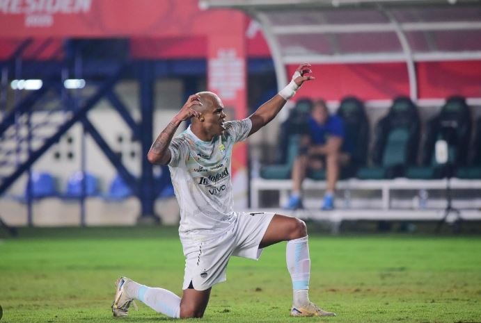 Persib Bandung Siap Naik Kelas Lewat TC Thailand