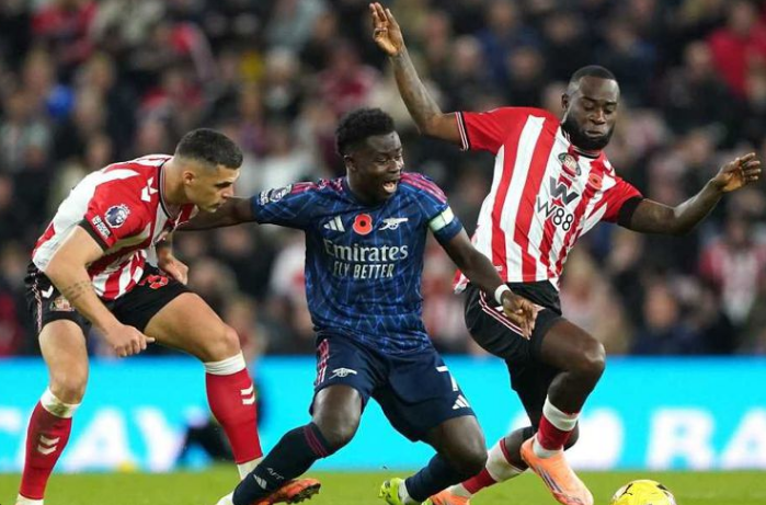 Drama di Ujung Waktu: Brobbey Gagalkan Momentum Arsenal, Sunderland Pulang dengan Poin Berharga